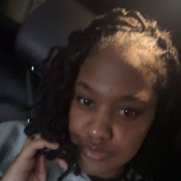 zoe571